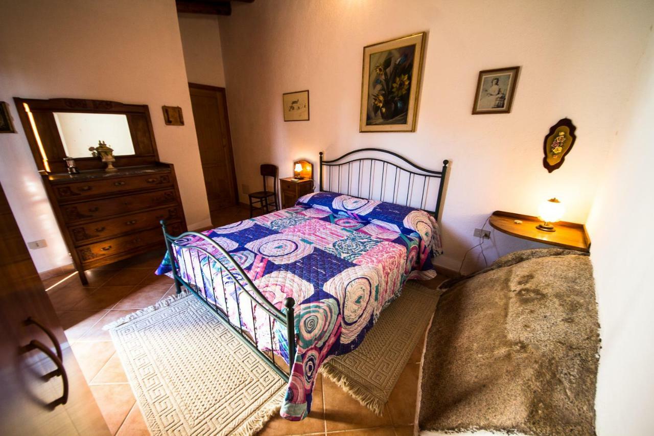 B&B I Menhir Sorgono 外观 照片
